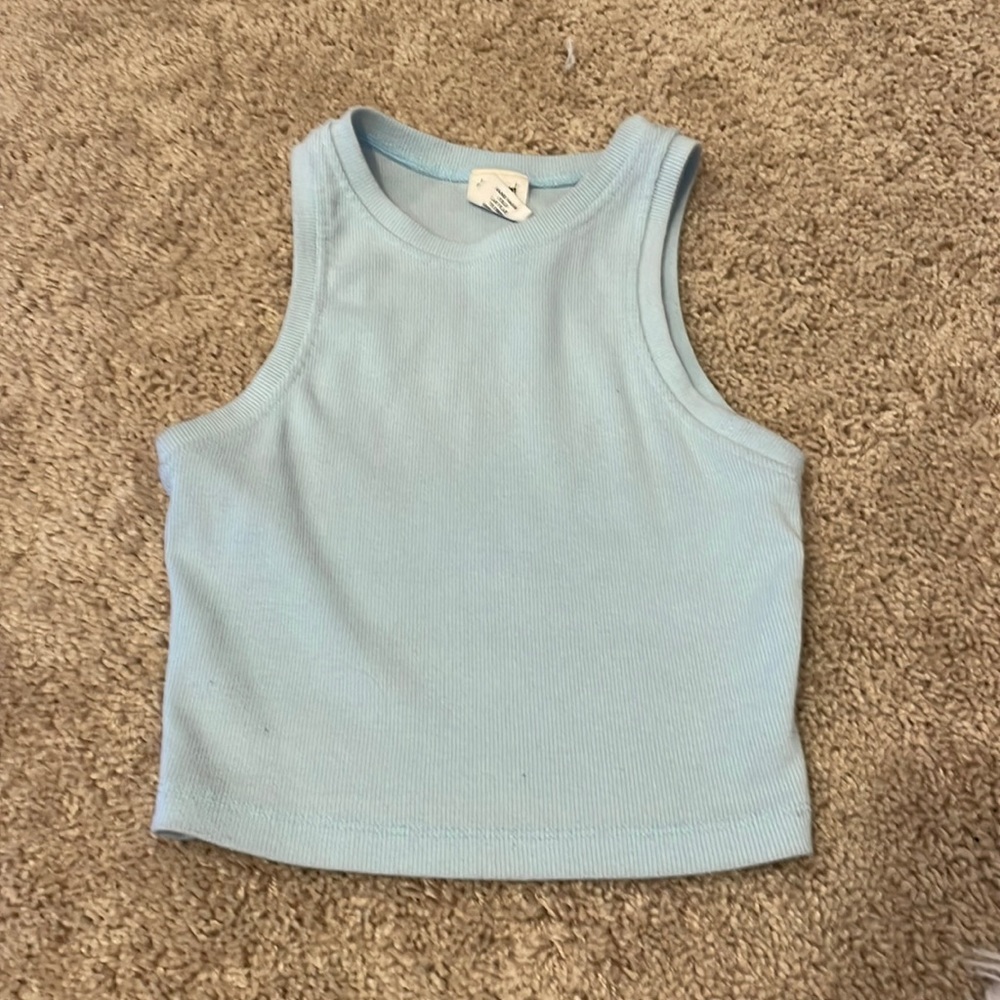 cropped tank top